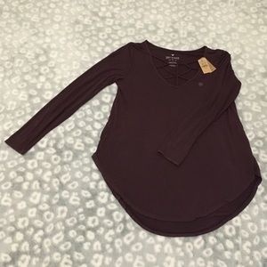 American Eagle soft long sleeve maroon shirt